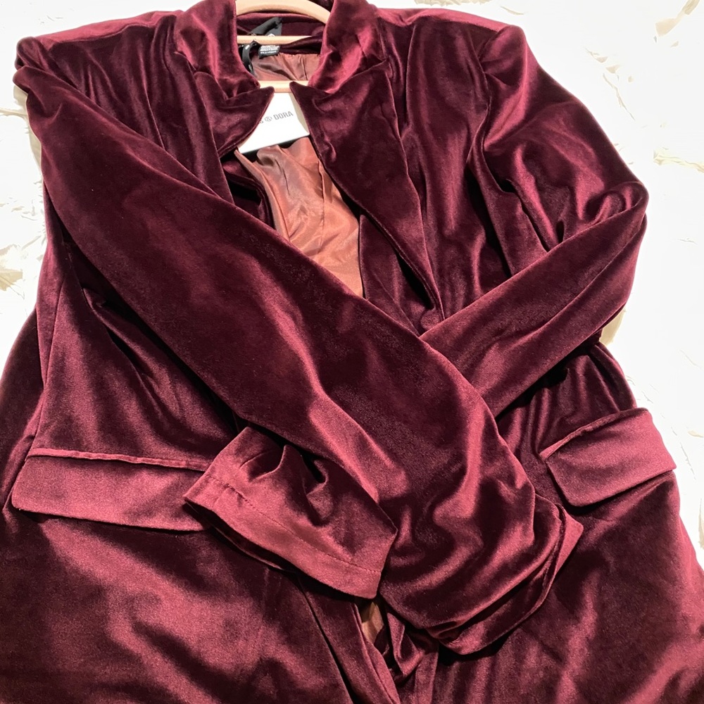 NWT Stretch Velvet Blazer 
XXL 
Agnes and Dora